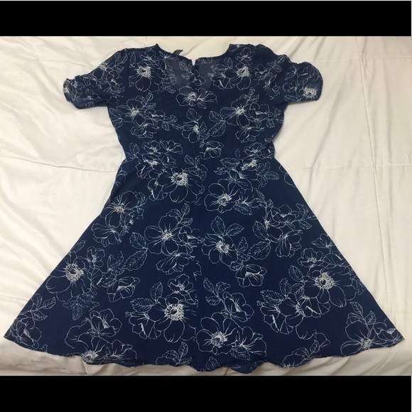 Mini dress - Picture 2 of 2